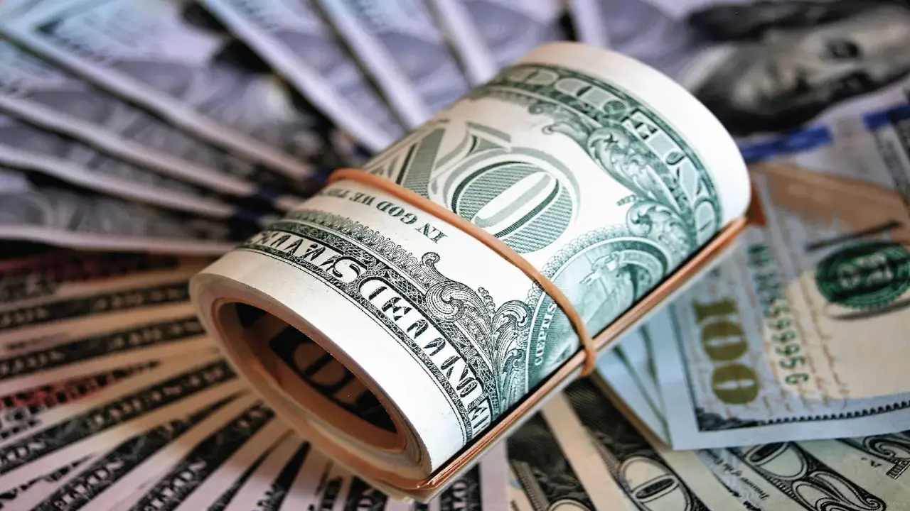 مركز التجاري للأبحاث يثبت توقعاته لأداء زوج الدولار مقابل الدرهم المغربي مستقبلاً